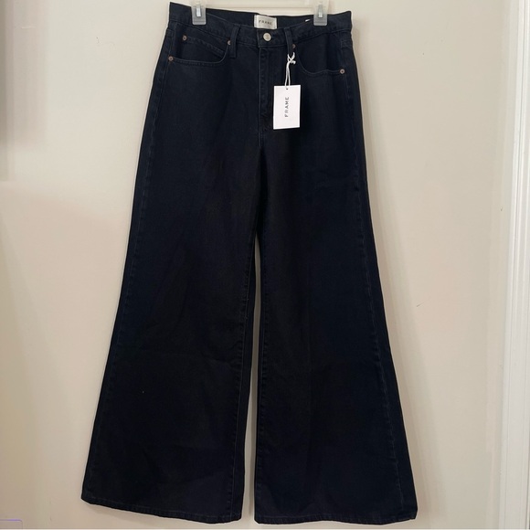 FRAME Denim Easy Wide Flare in Inkwell Black - Picture 12 of 16